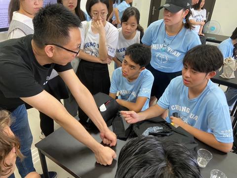 職場體驗:中原大學&中原姊妹校 國際營 4 Workplace experience — Chung Yuan Christian University & sister-school international camp 4